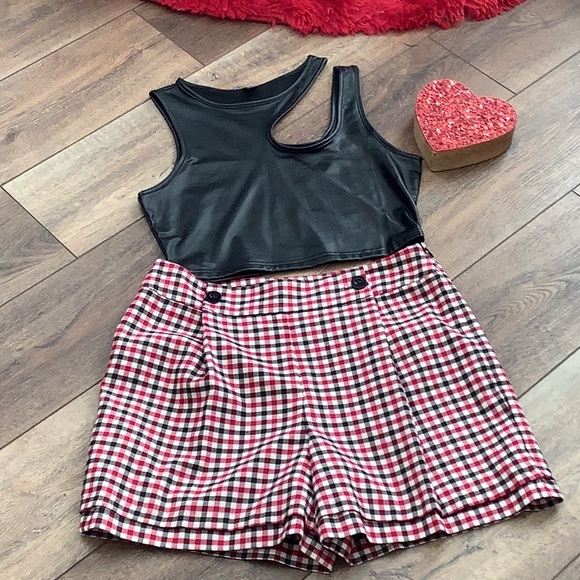 Fashion Star Pants - Fashion Star Plaid Shorts 🖤❤️🖤❤️🖤